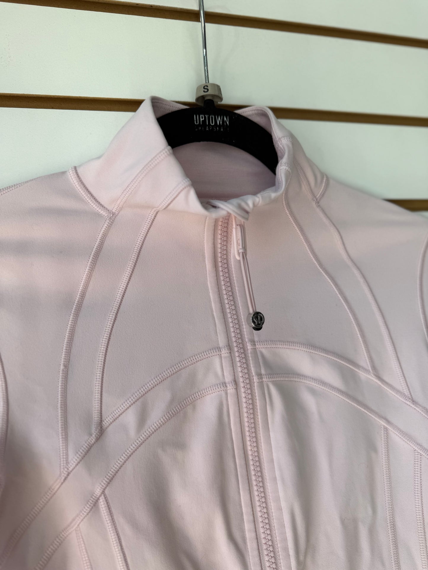 Lululemon strawberry milkshake define cropped jacket, size 4