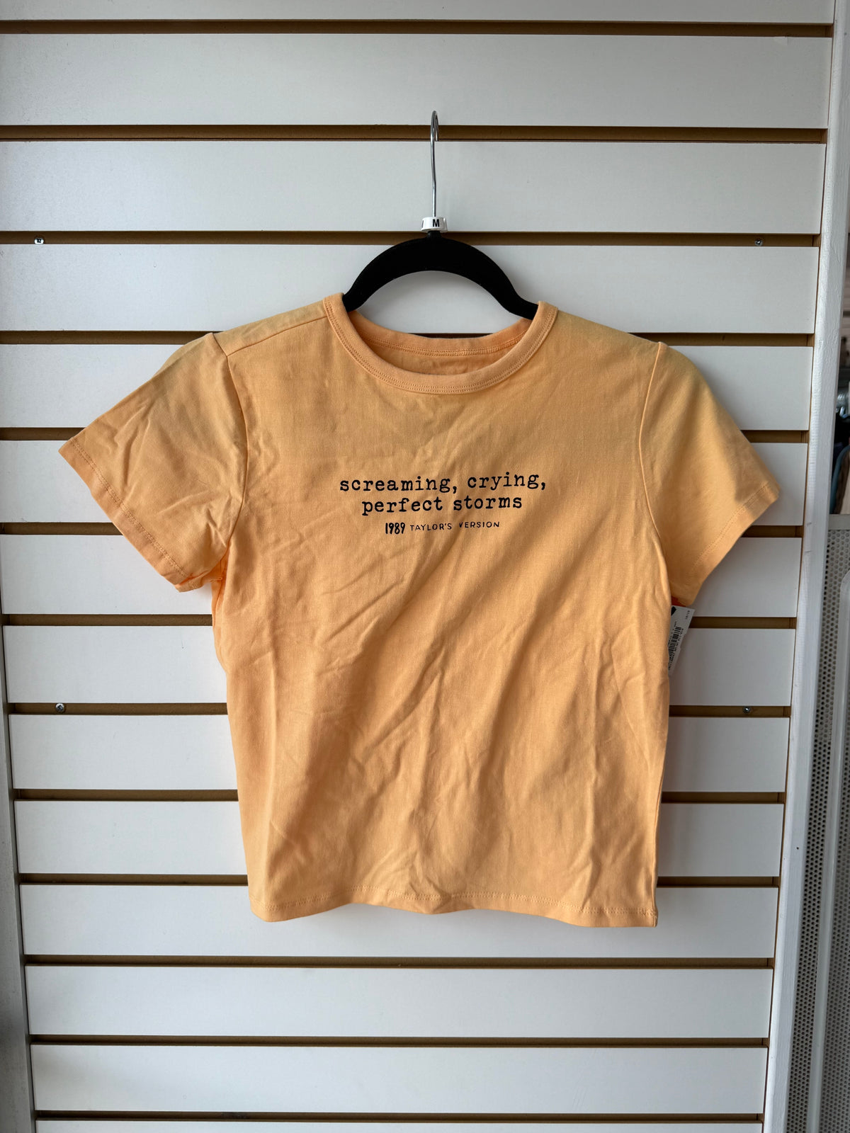 Taylor Swift 1989 screaming crying perfect storms orange cropped tee  size medium