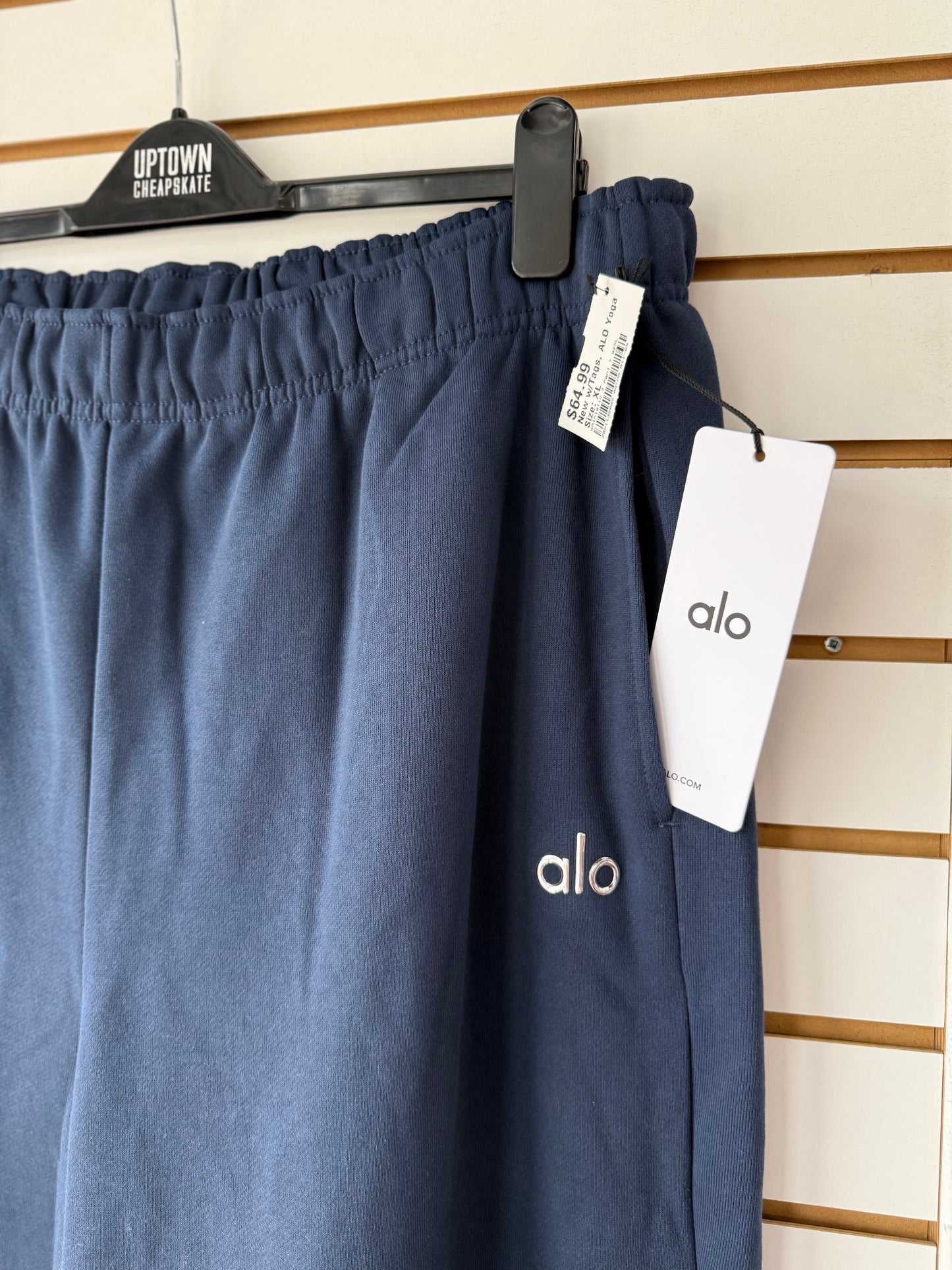 NWT ALO Yoga accolade straight leg sweatpants size XL