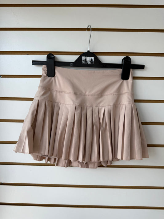 Goldhinge skirt size XS built-in shorts