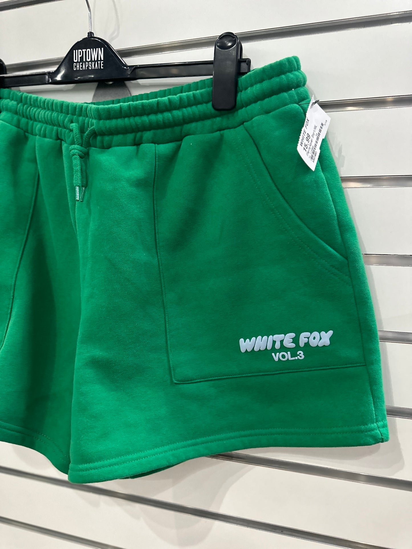 White Fox Offstage green lounge shorts XXL