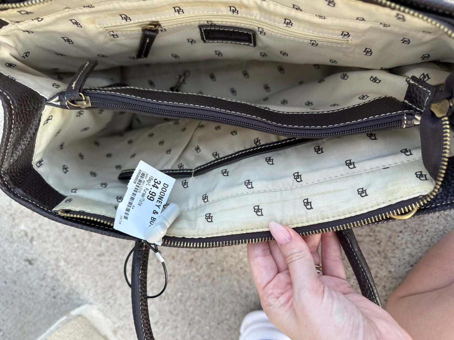 Dooney & Bourke large shoulder bag (no long strap)