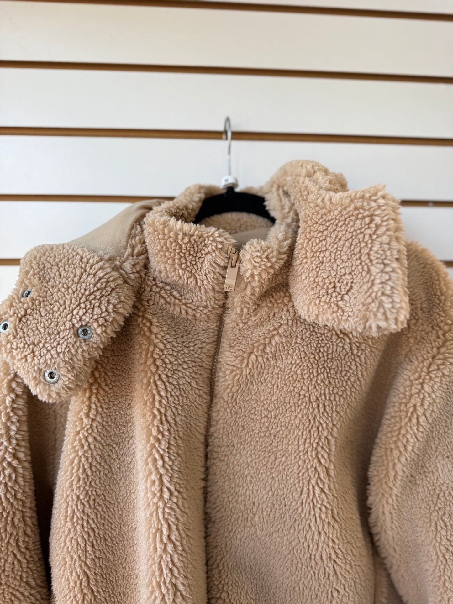 ALO Yoga foxy sherpa jacket (no size tag, best fit S/M) with removable hood