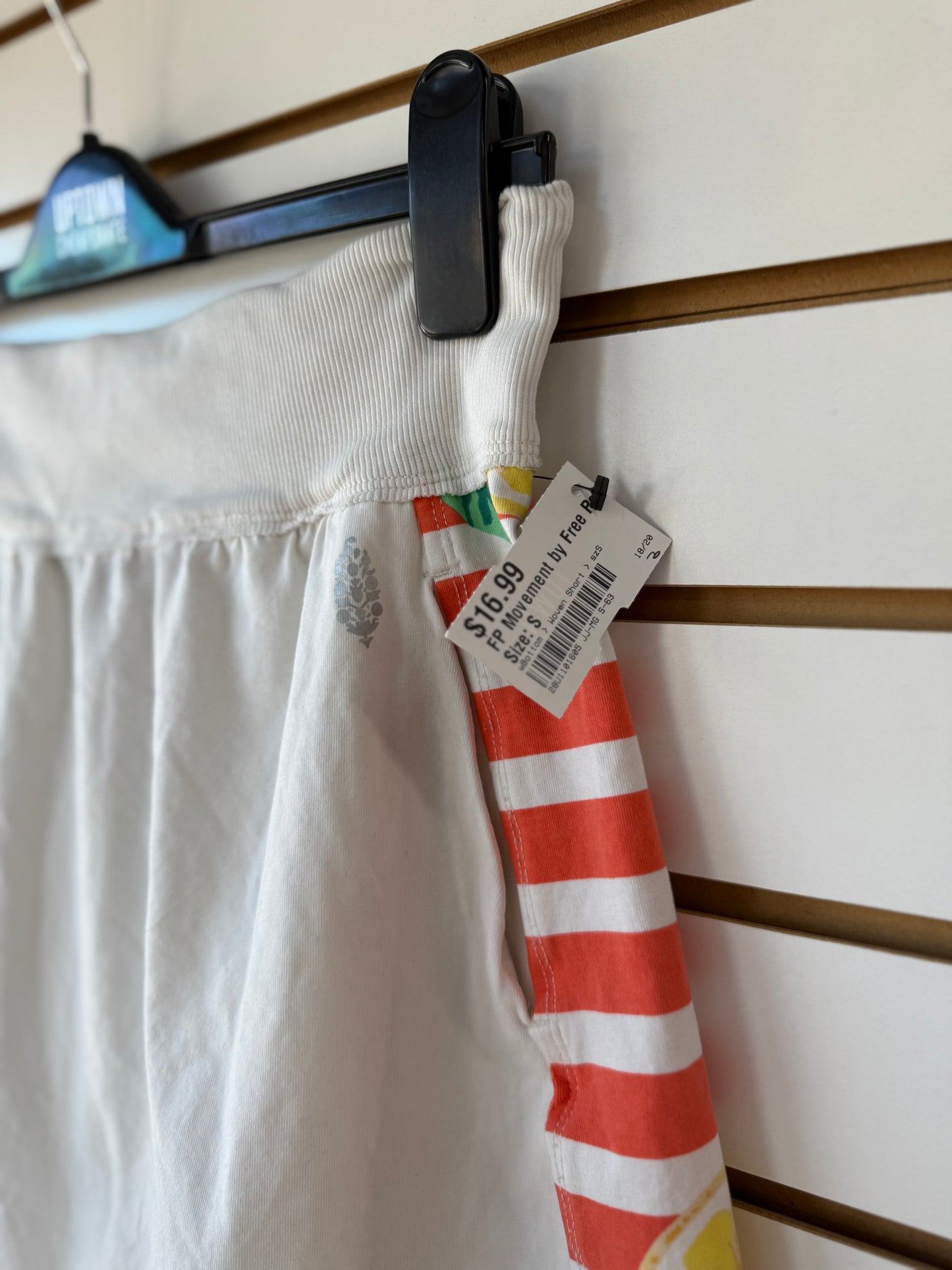 Free People Movement hot shot harem shorts white w/ floral sz small