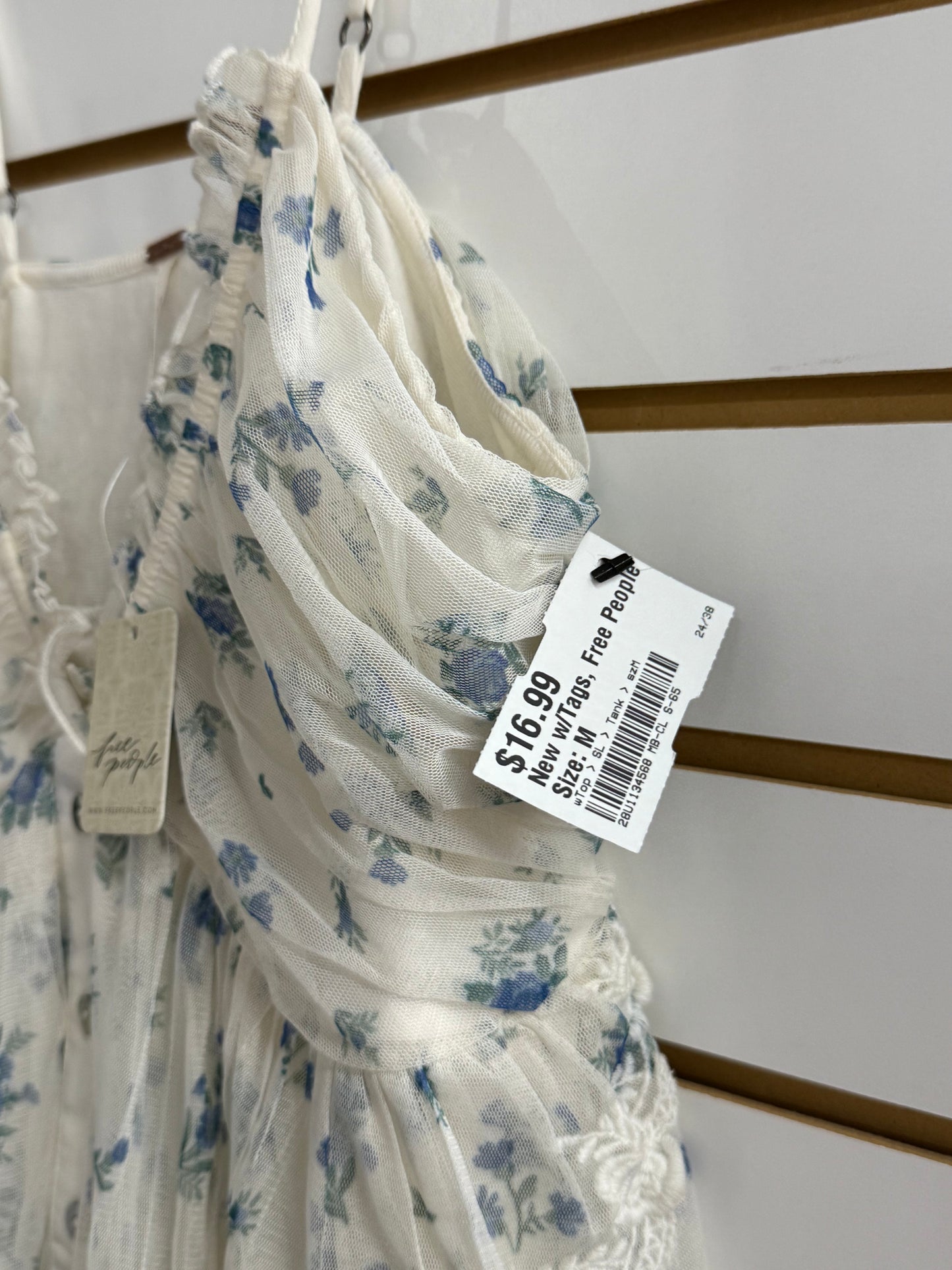 NWT Free People Femme Fatale floral tank size  medium