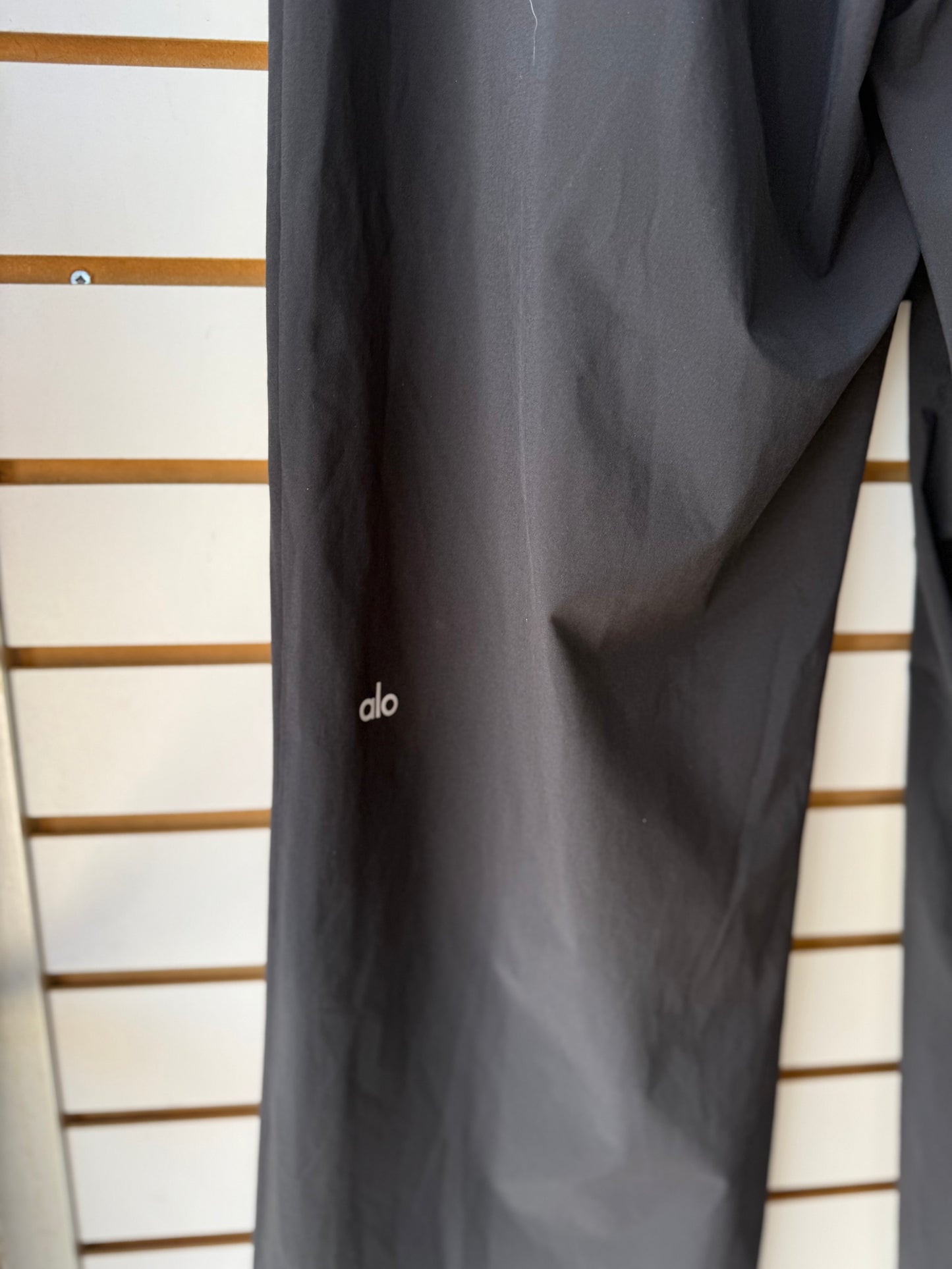 ALO Yoga black pursuit trousers size small