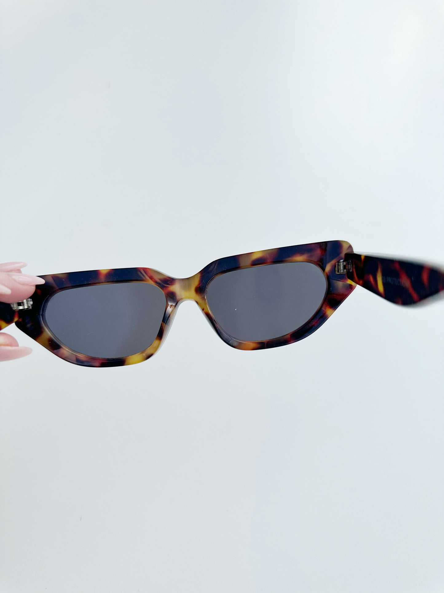 New product tortoiseshell sunglasses