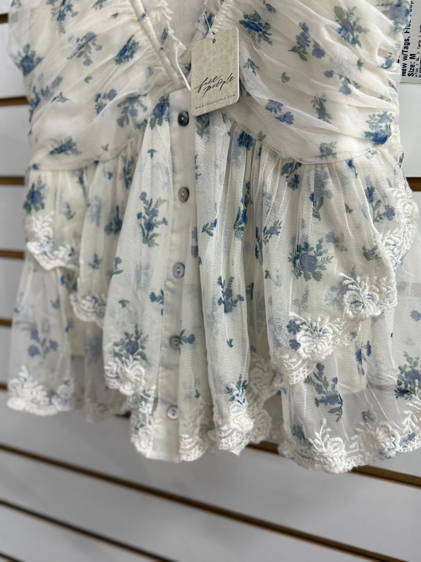 NWT Free People Femme Fatale floral tank size  medium