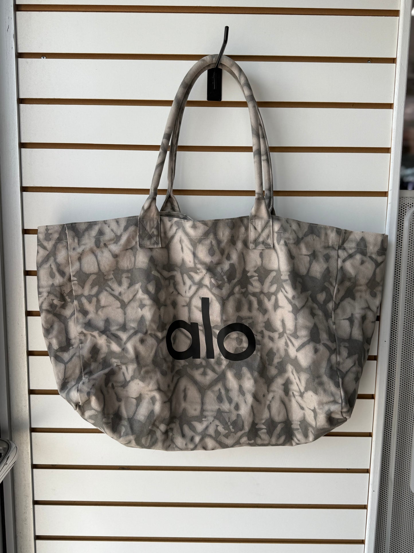 ALO gray totebag