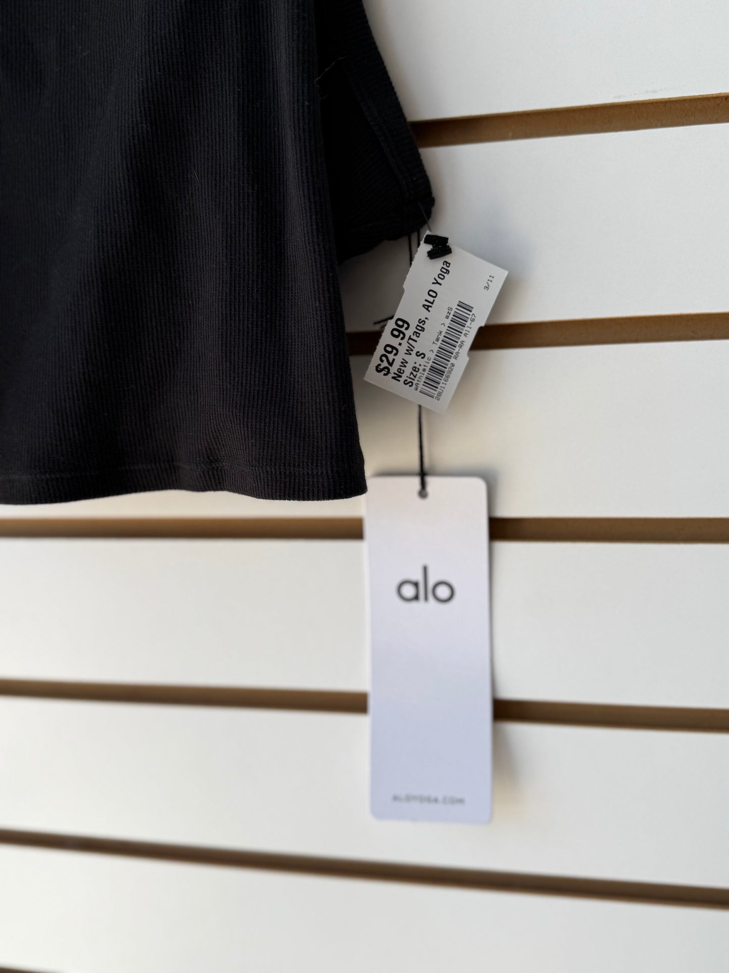 NWT ALO Yoga black aspire tank size small