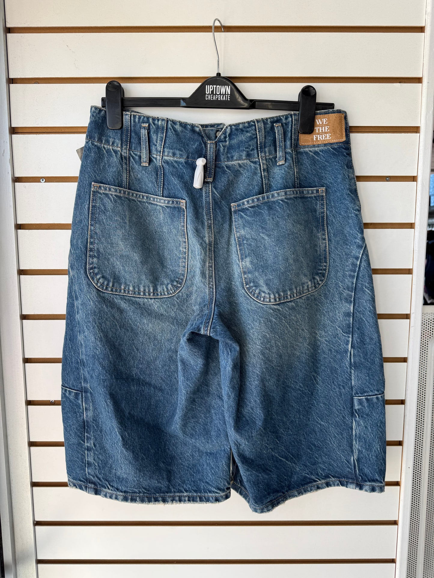 We the Free Barrel shorts size 28