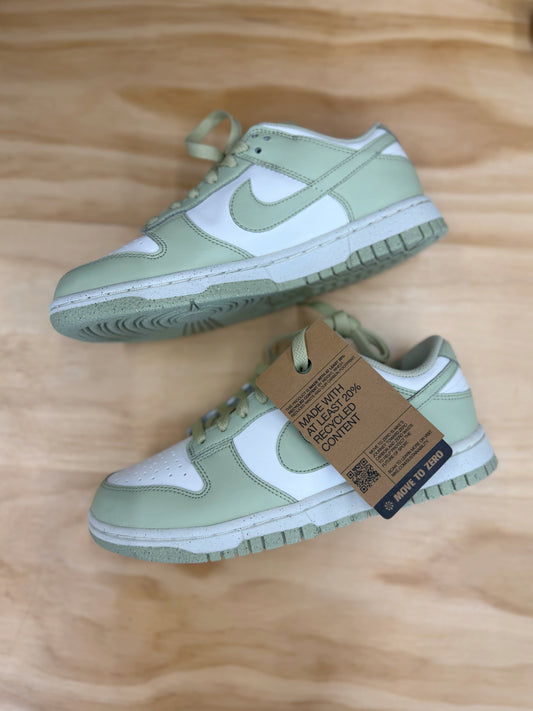 NWT Nike dunk low olive green size 6.5 *NO BOX*