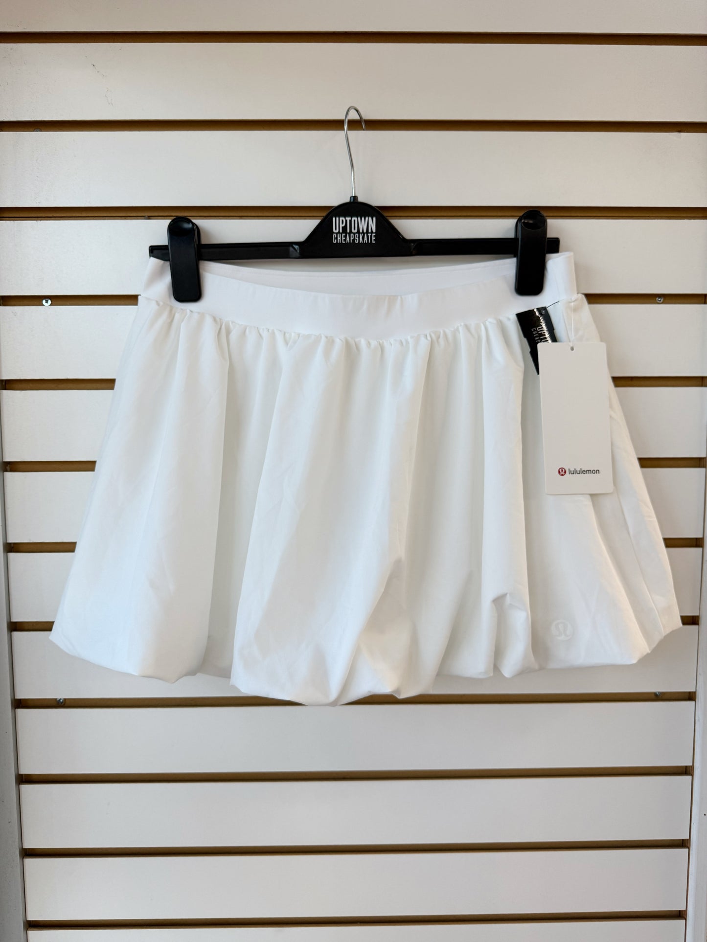 NWT Lululemon white bubble hem skirt sz Large