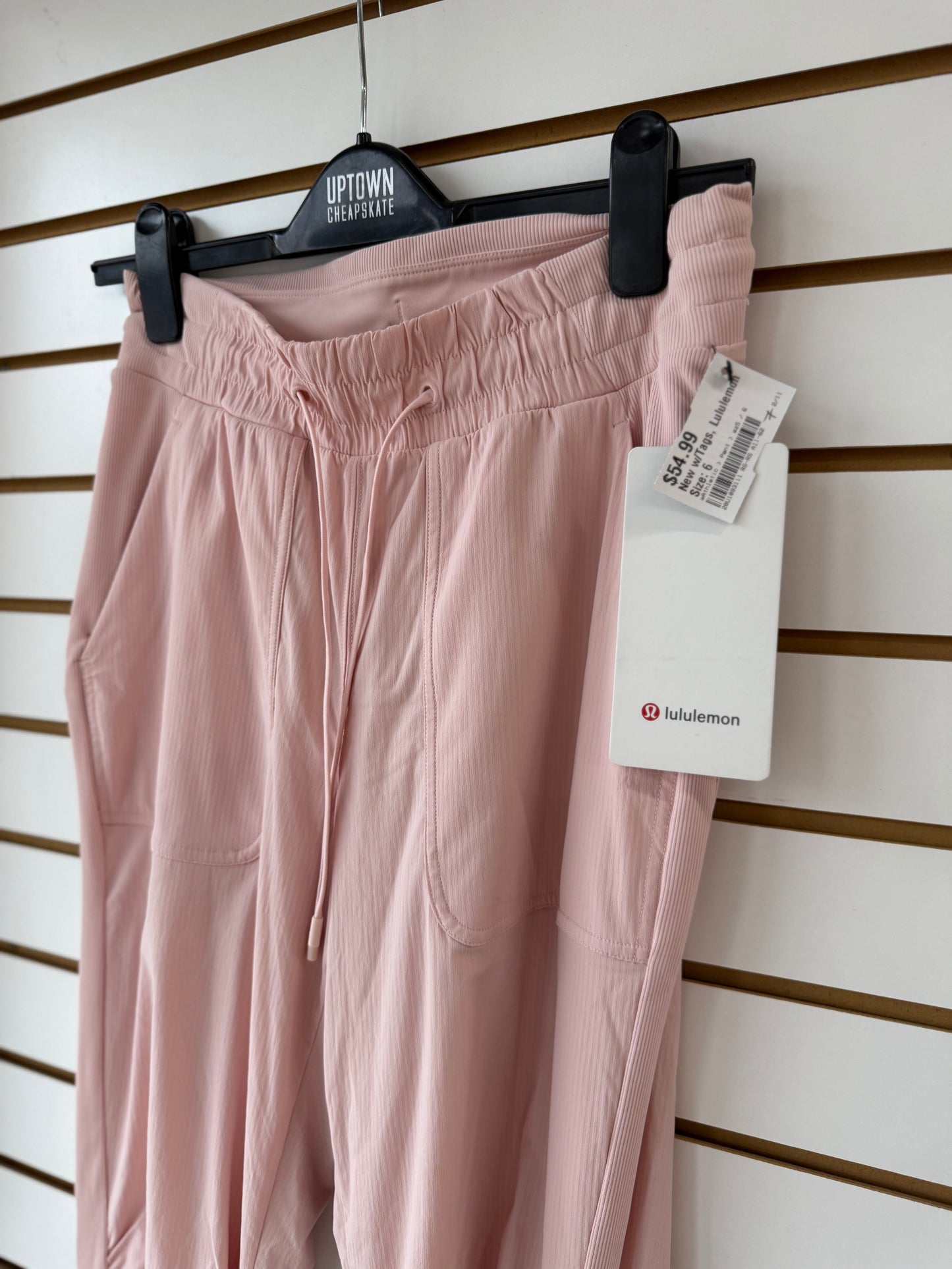 NWT Lululemon beyond the studio lined jogger size 6