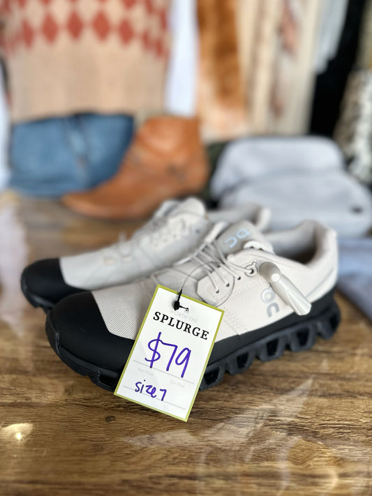 Women’s On Cloud 5 Ready in pearl/magnet sz 7 (RESERVED)
