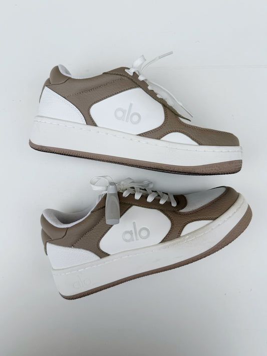 ALO Yoga recovery mode sneaker womens 7.5