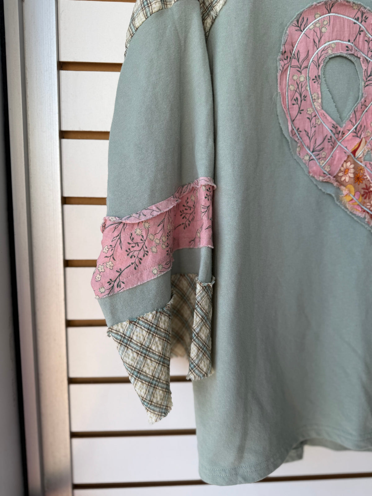 Easel patchwork top size large