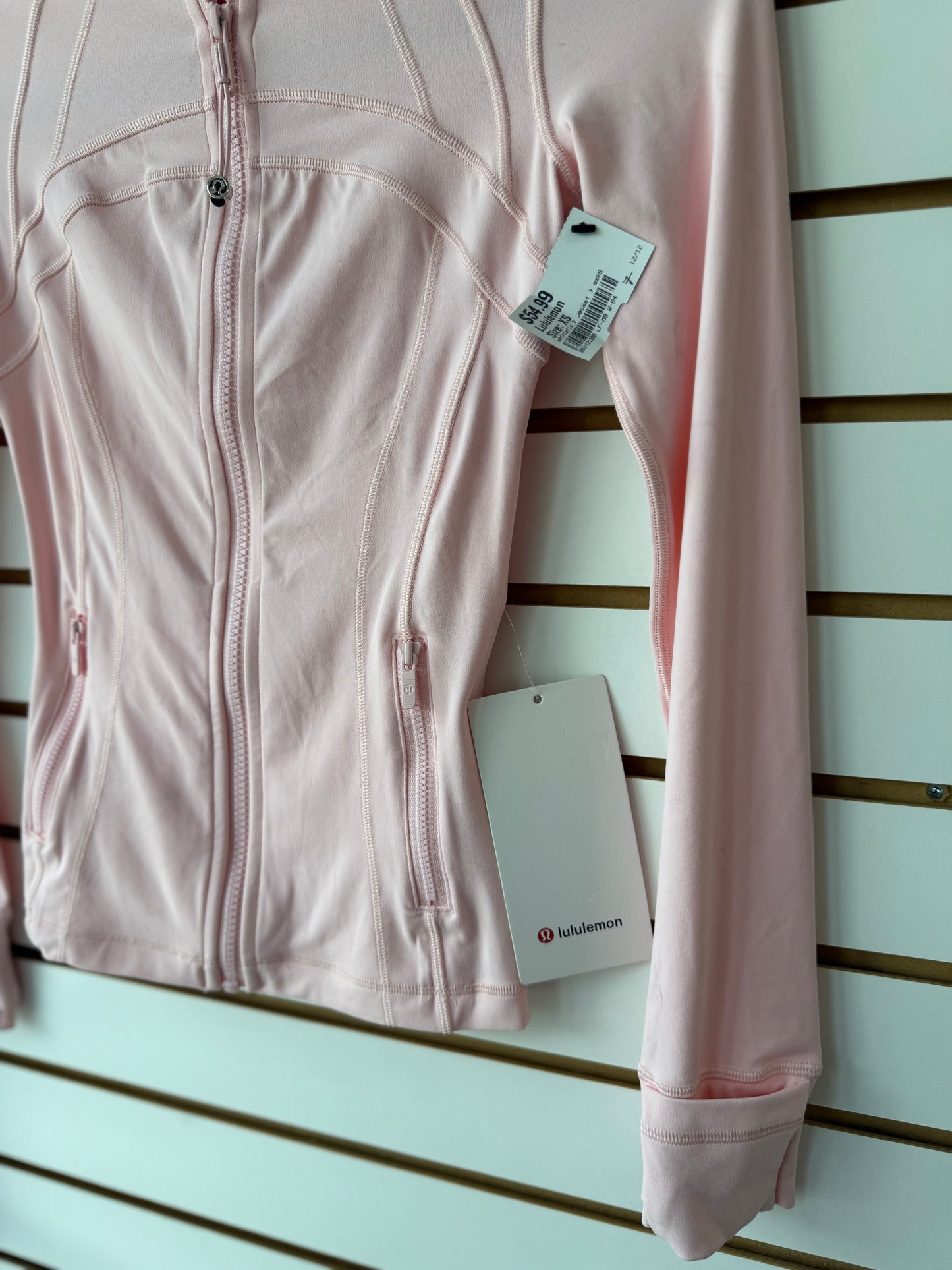 NWT Lululemon define jacket strawberry milkshake size 0