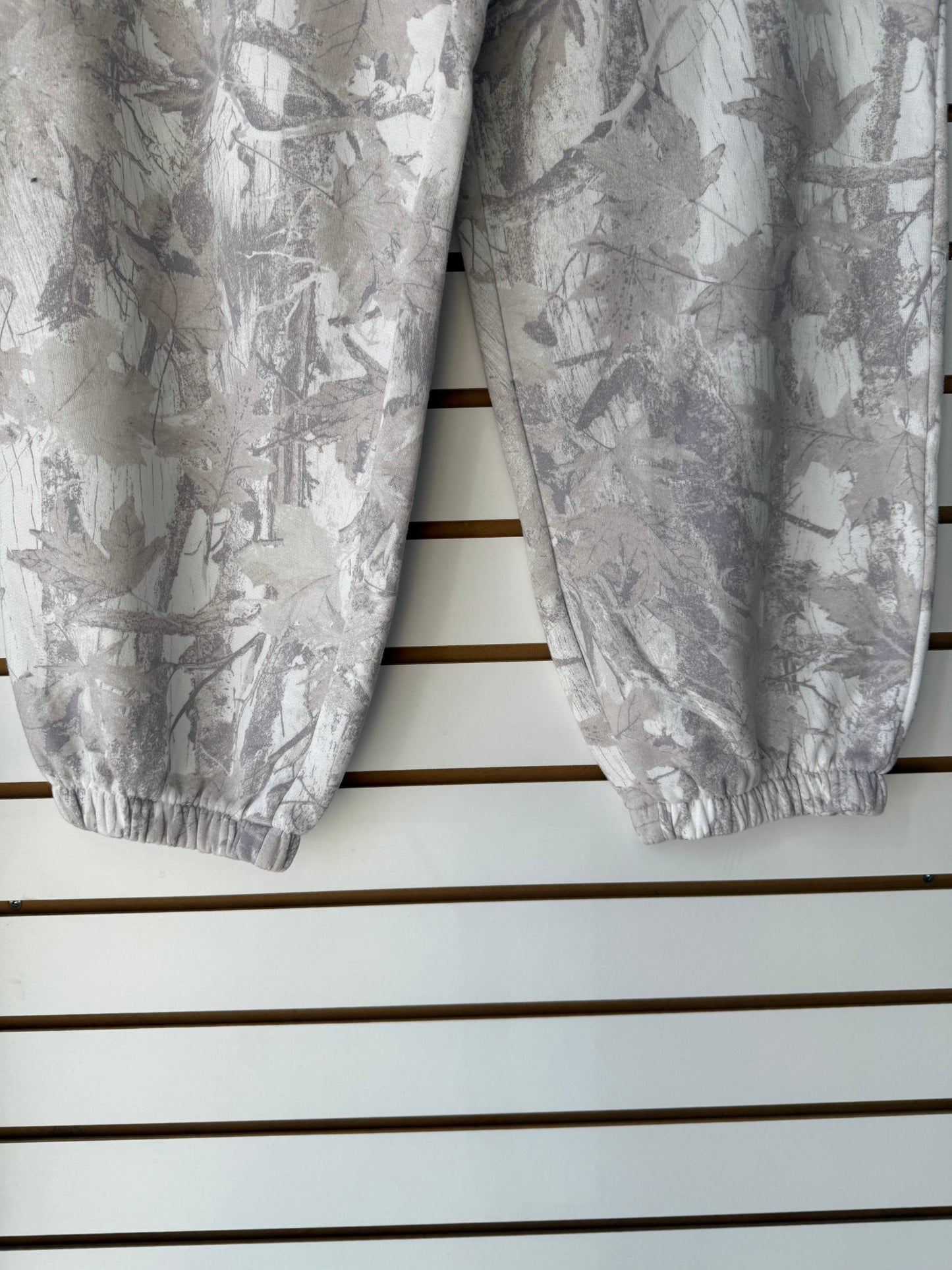 Hollister camo jogger sweats size medium