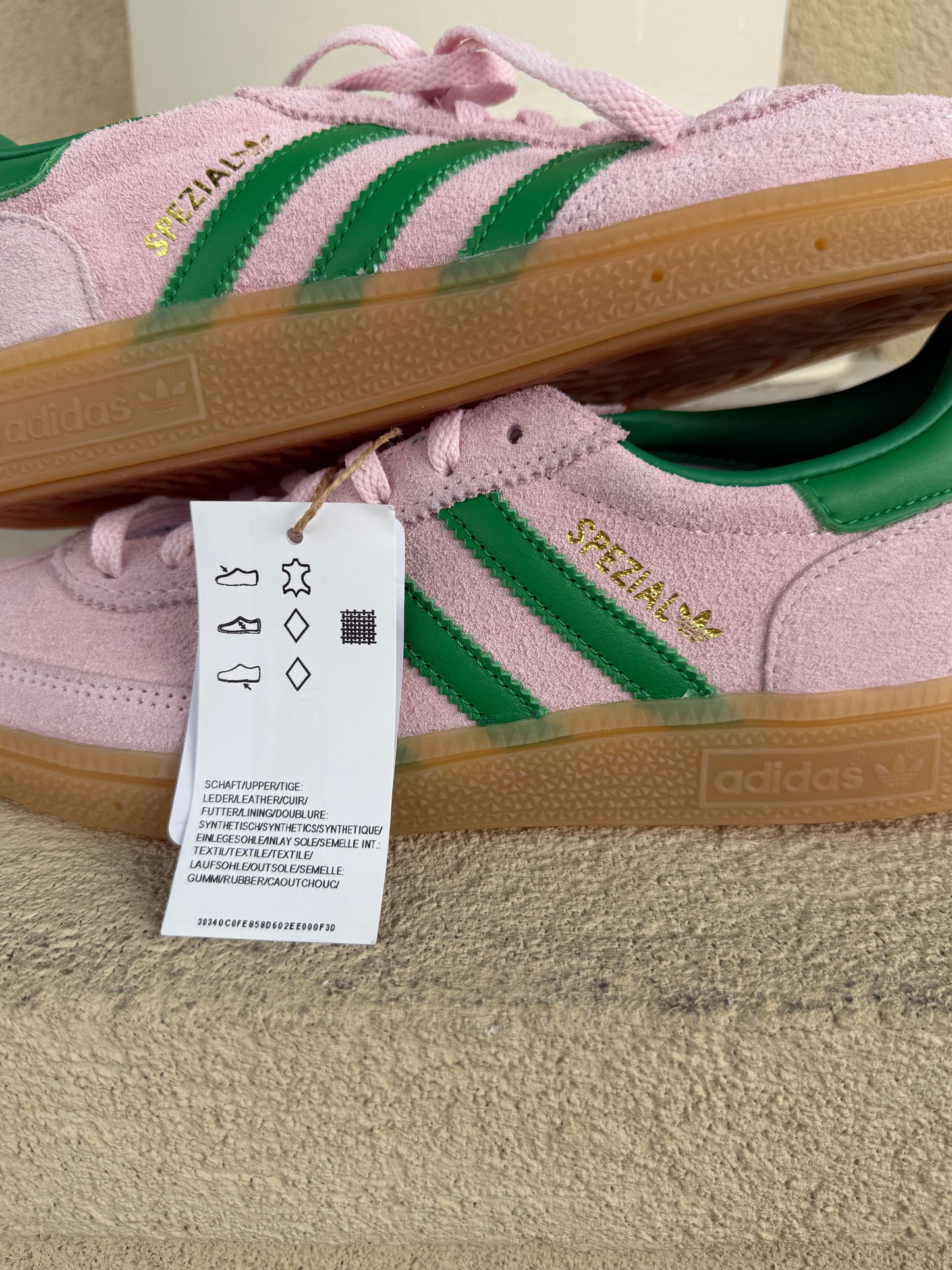 NWT adidas Originals Handball Spezial sneakers in pink and green womens 7