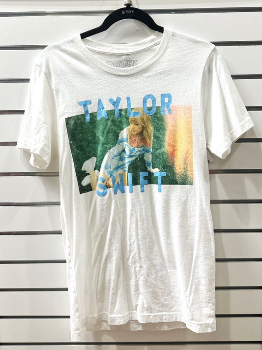 Taylor Swift Lover Era tshirt size small