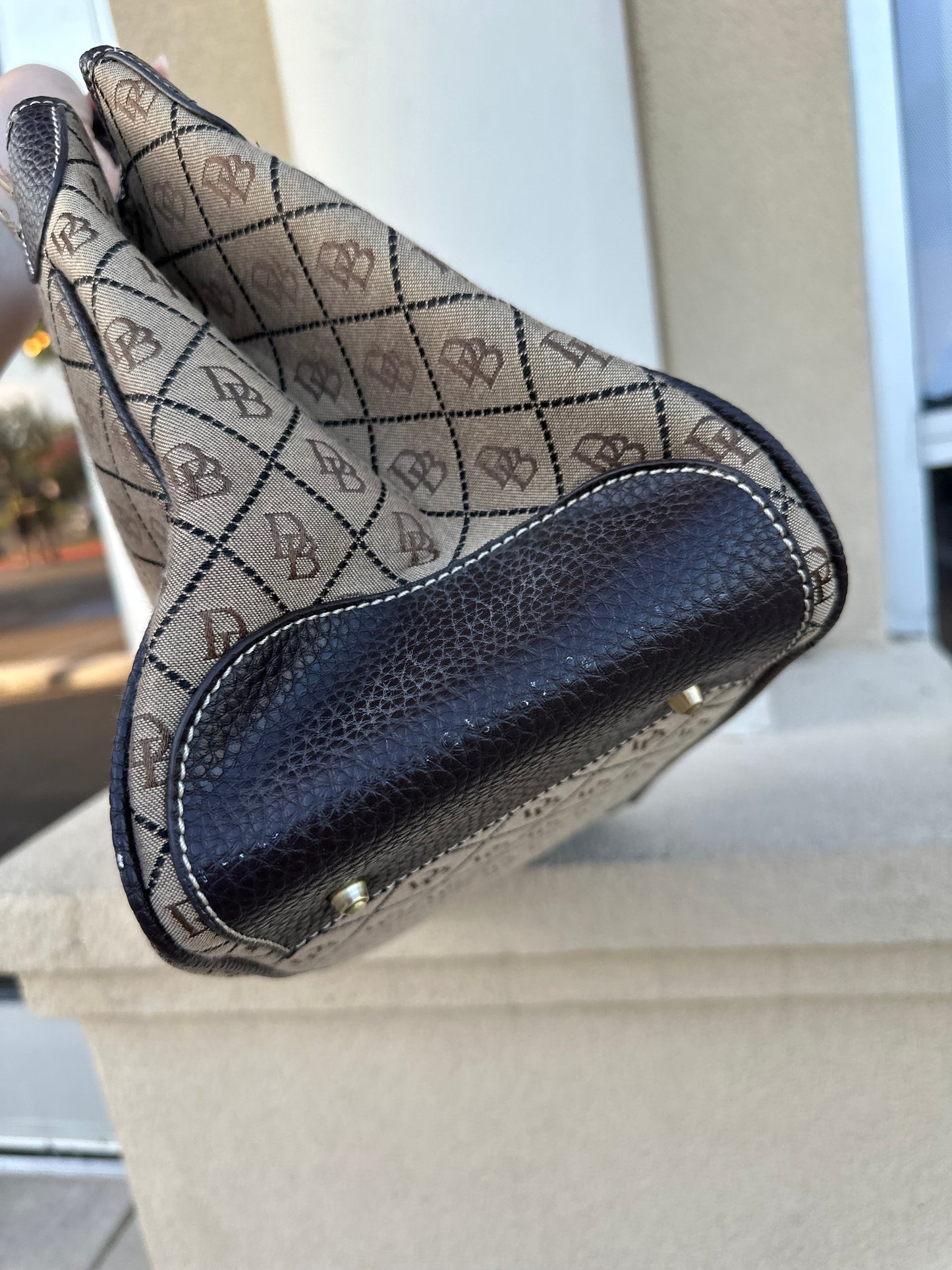Dooney & Bourke large shoulder bag (no long strap)