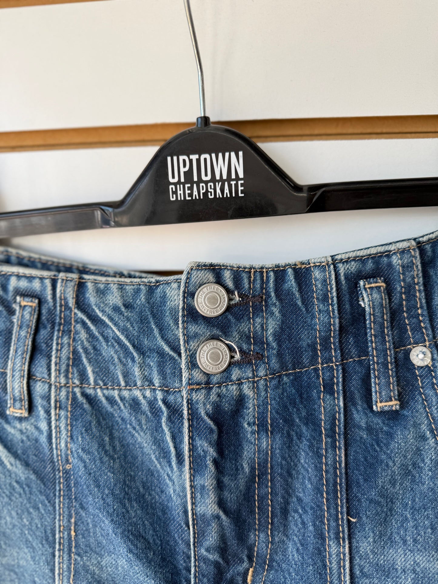 We the Free Barrel shorts size 28
