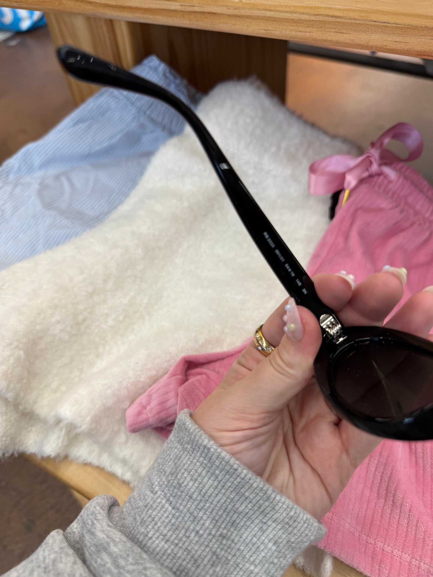 Ray-ban black oval sunglasses