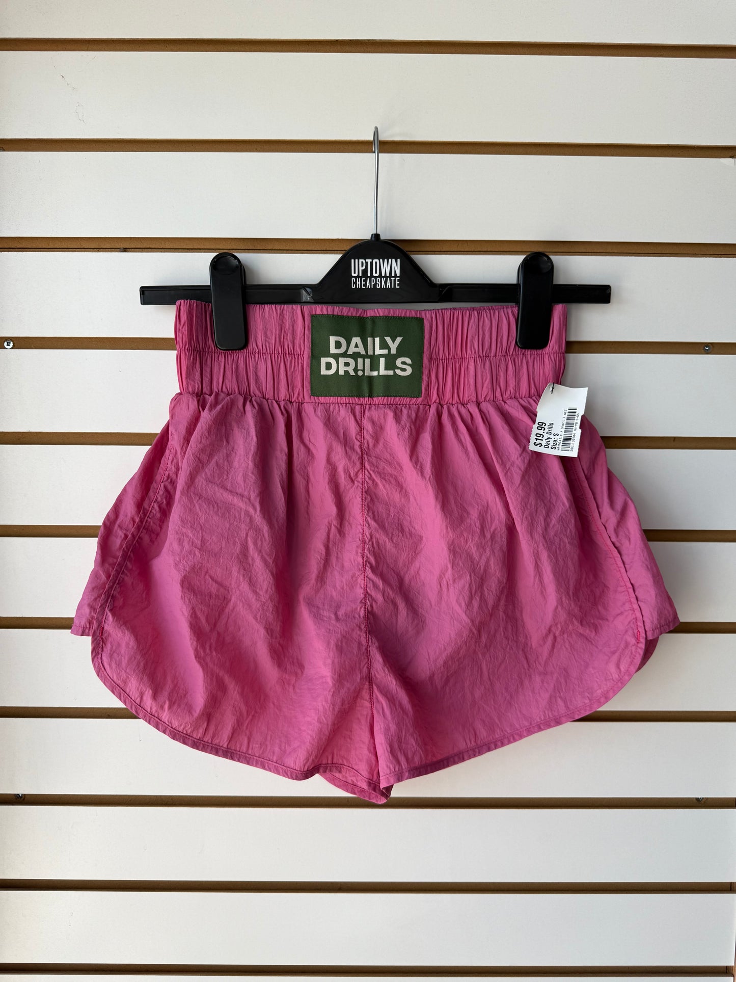 Daily Drills hot pink shorts size small