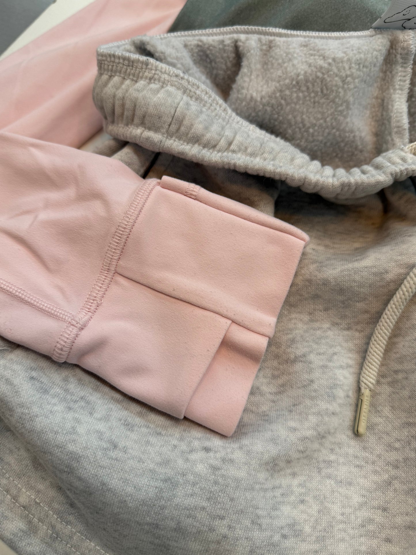 Lululemon light pink strawberry milkshake define jacket size 6