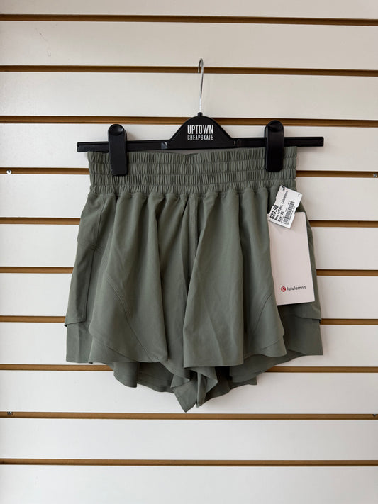 NWT Lululemon shake it out high rise run short size XS