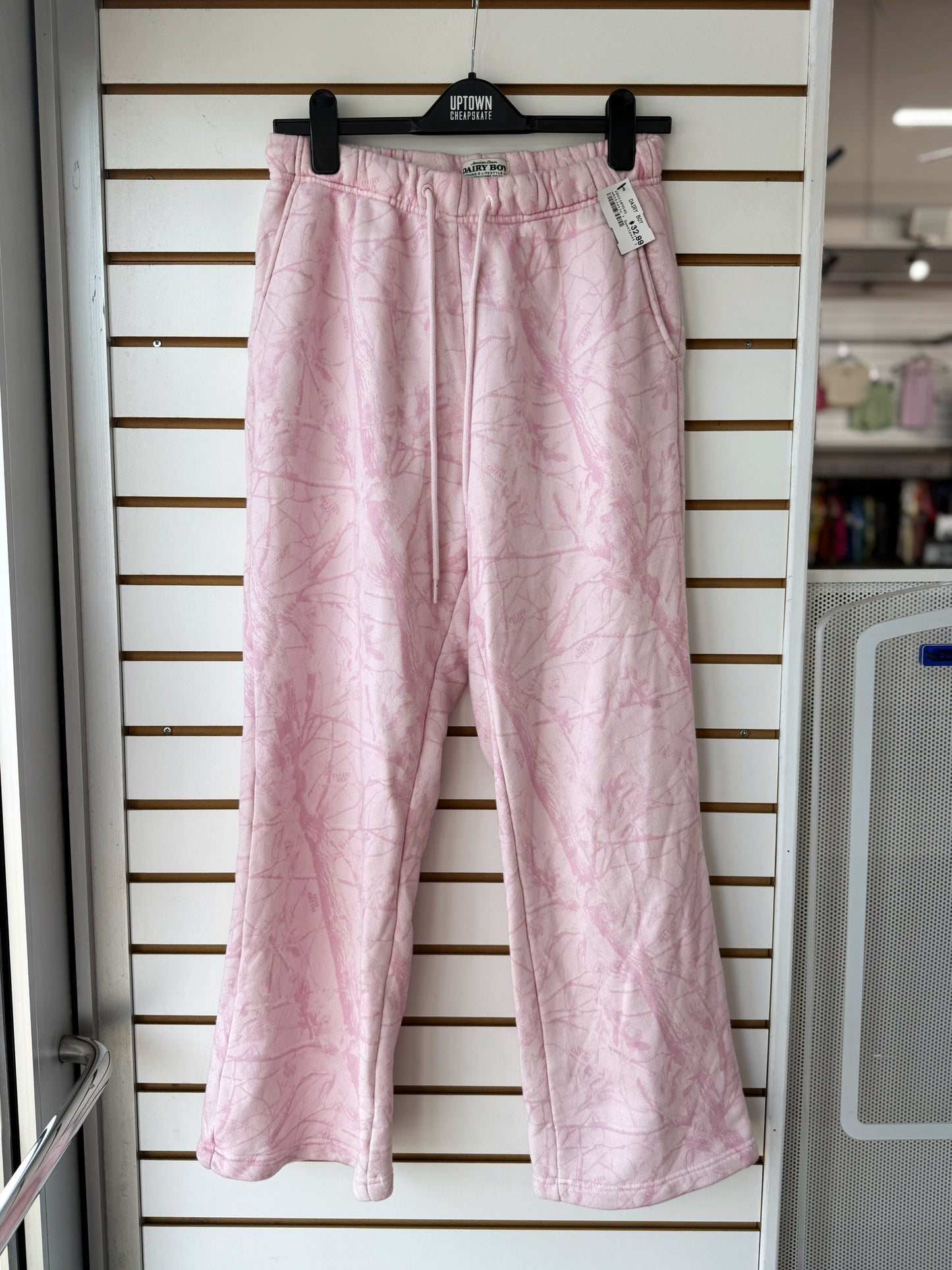 Dairy Boy pink bubblegum camo straight leg sweatpants sz small
