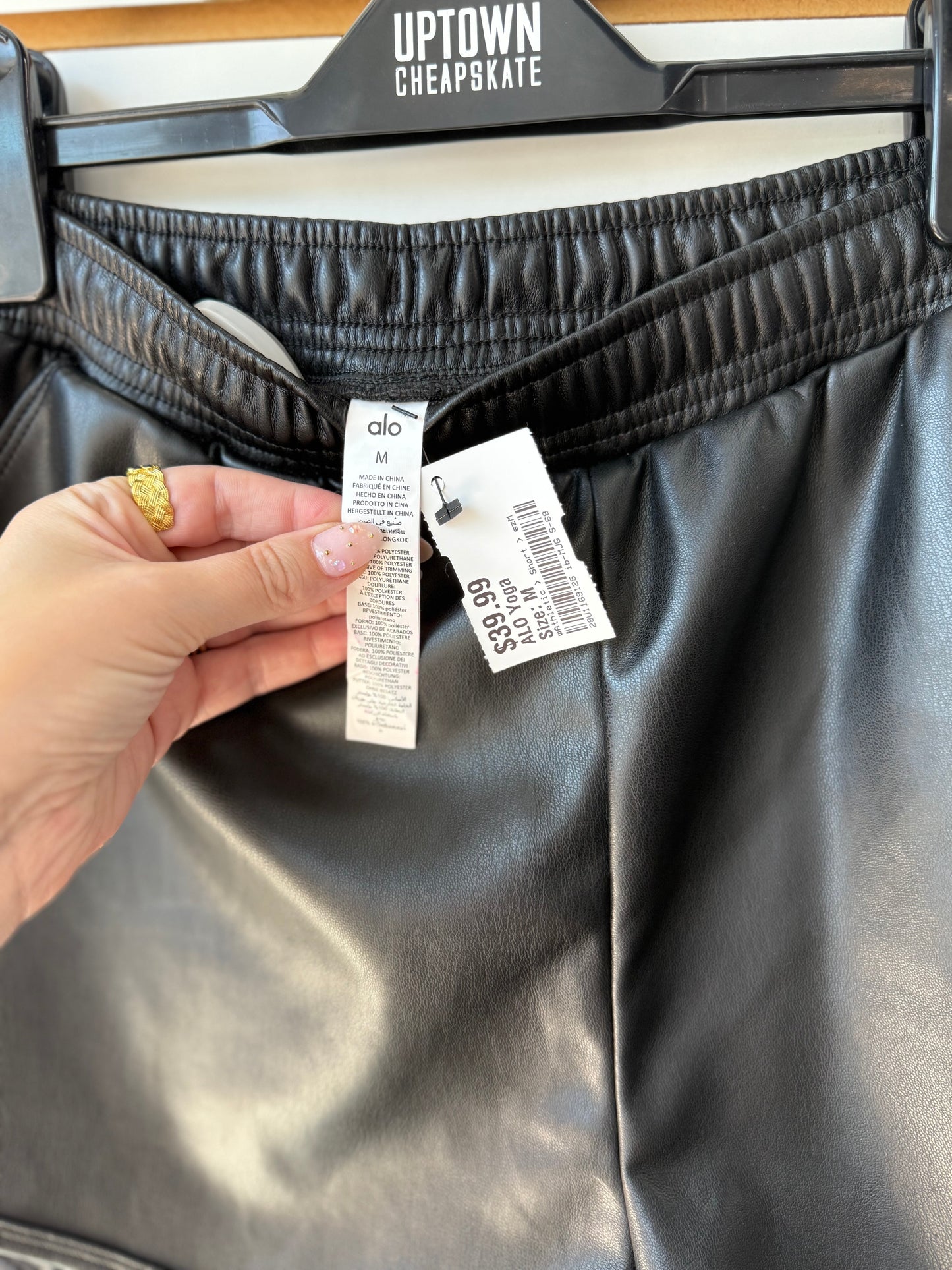 ALO Yoga Women’s Faux Leather Power Hour Short, Black, size Medium
