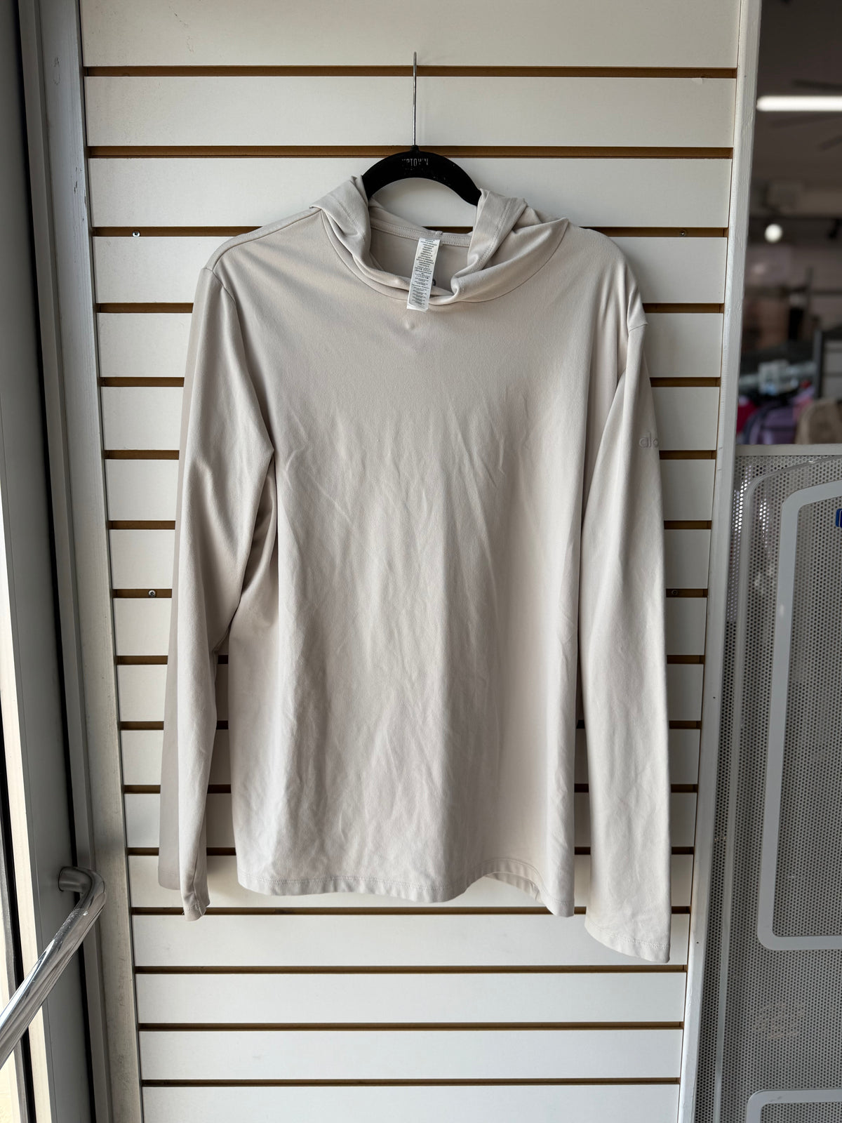 ALO Yoga men’s cream reform hoodie long sleeve size large