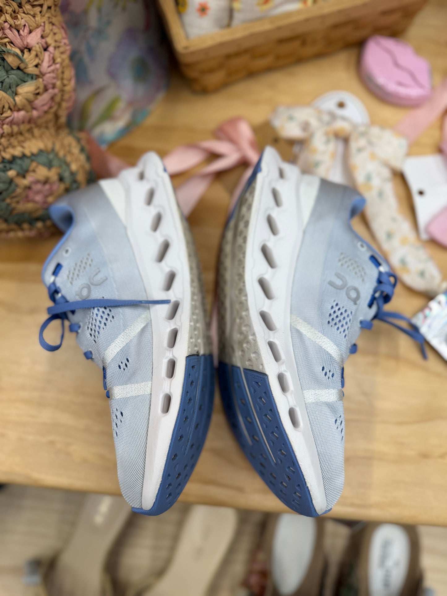 On Cloudsurfer blue/silver/white womens 9.5