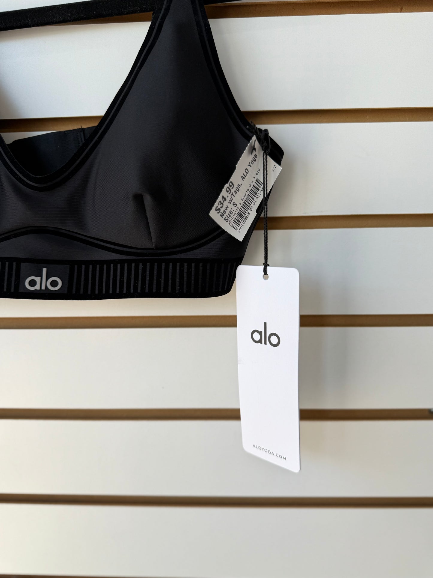NWT ALO Yoga black airlift line up bra size small