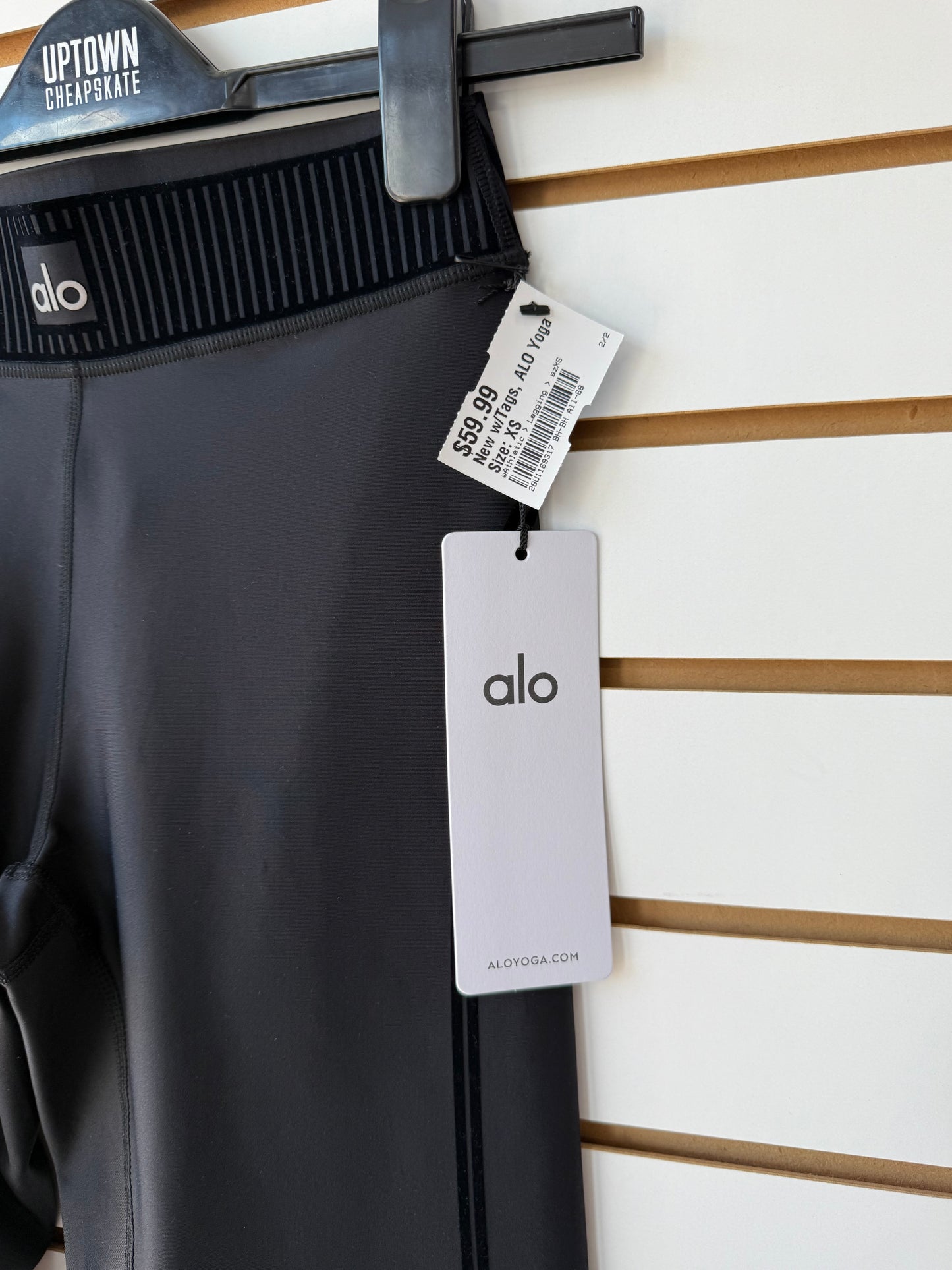 NWT ALO Yoga black airlift high waist 7/8 line up leggings size XS