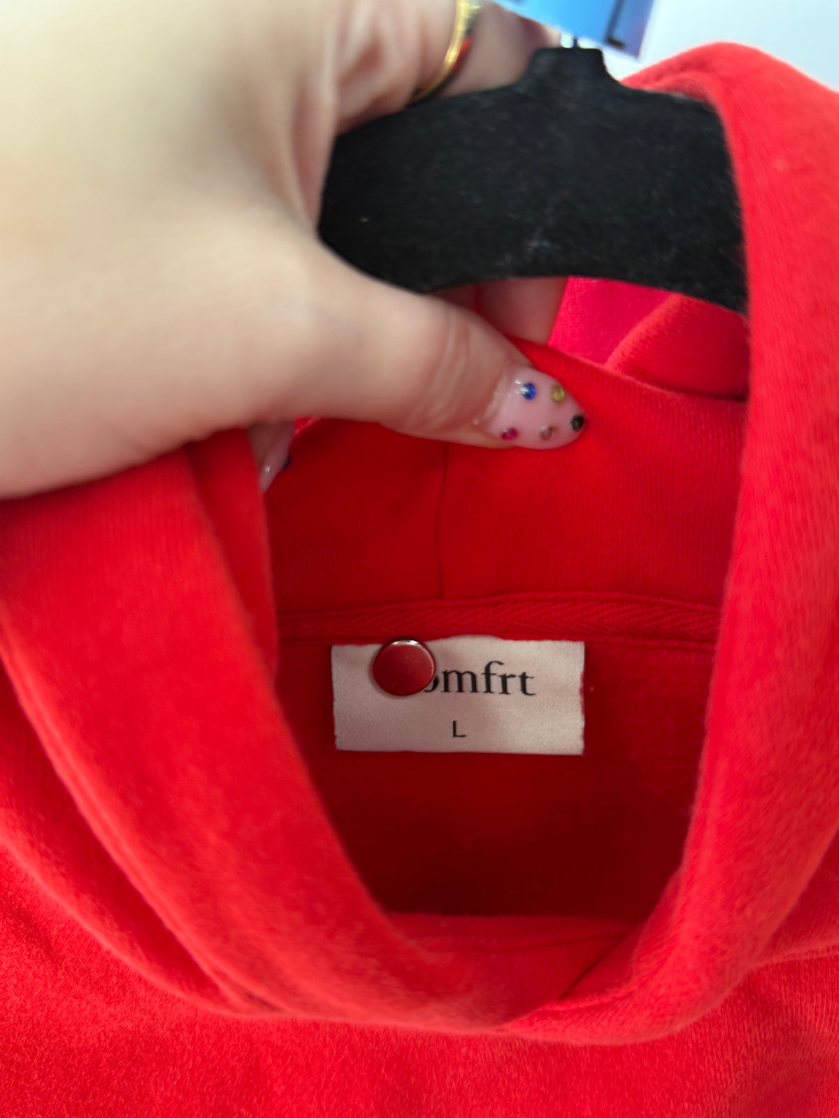 COMFRT red hoodie size large