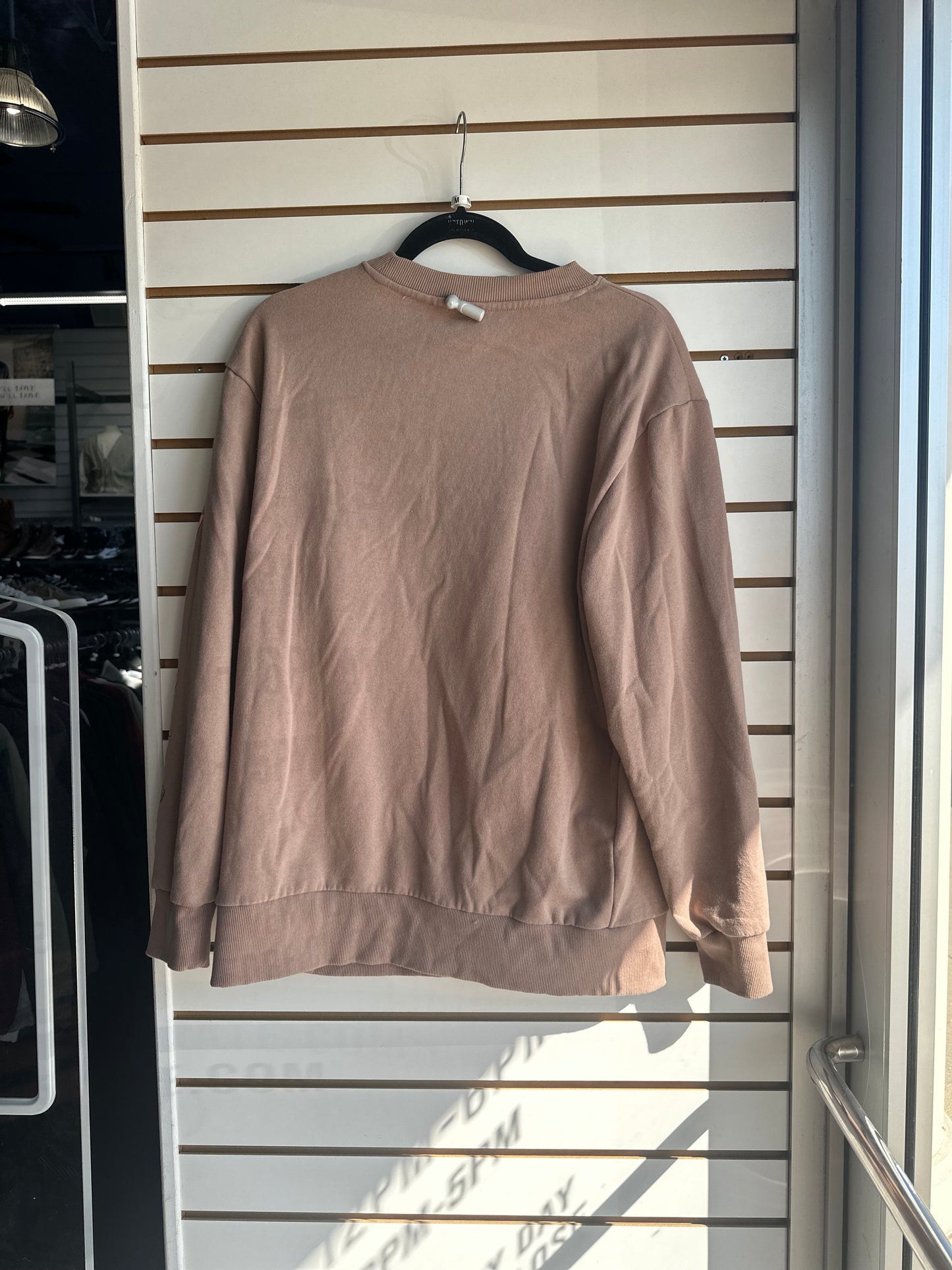 Strawberry Shortcake brown crewneck size med