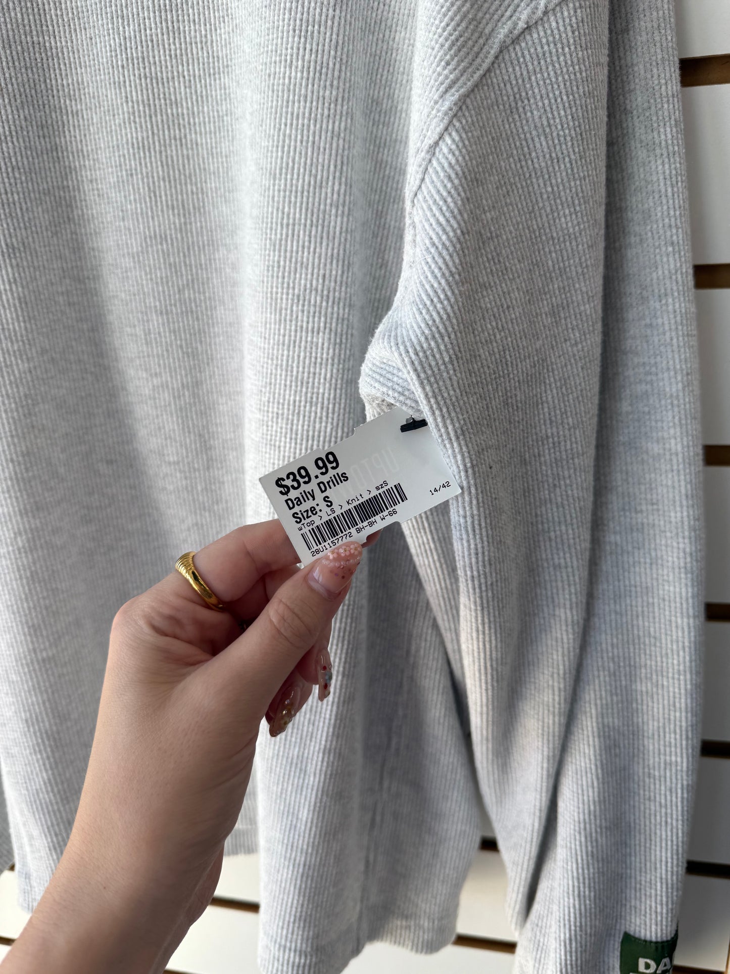 Daily Drills long sleeve gray waffle knit size XS/S