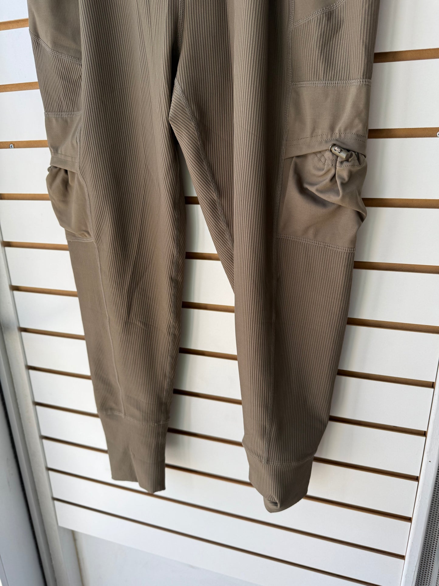 NWT FP Movement Take a hike harem cargo joggers size small