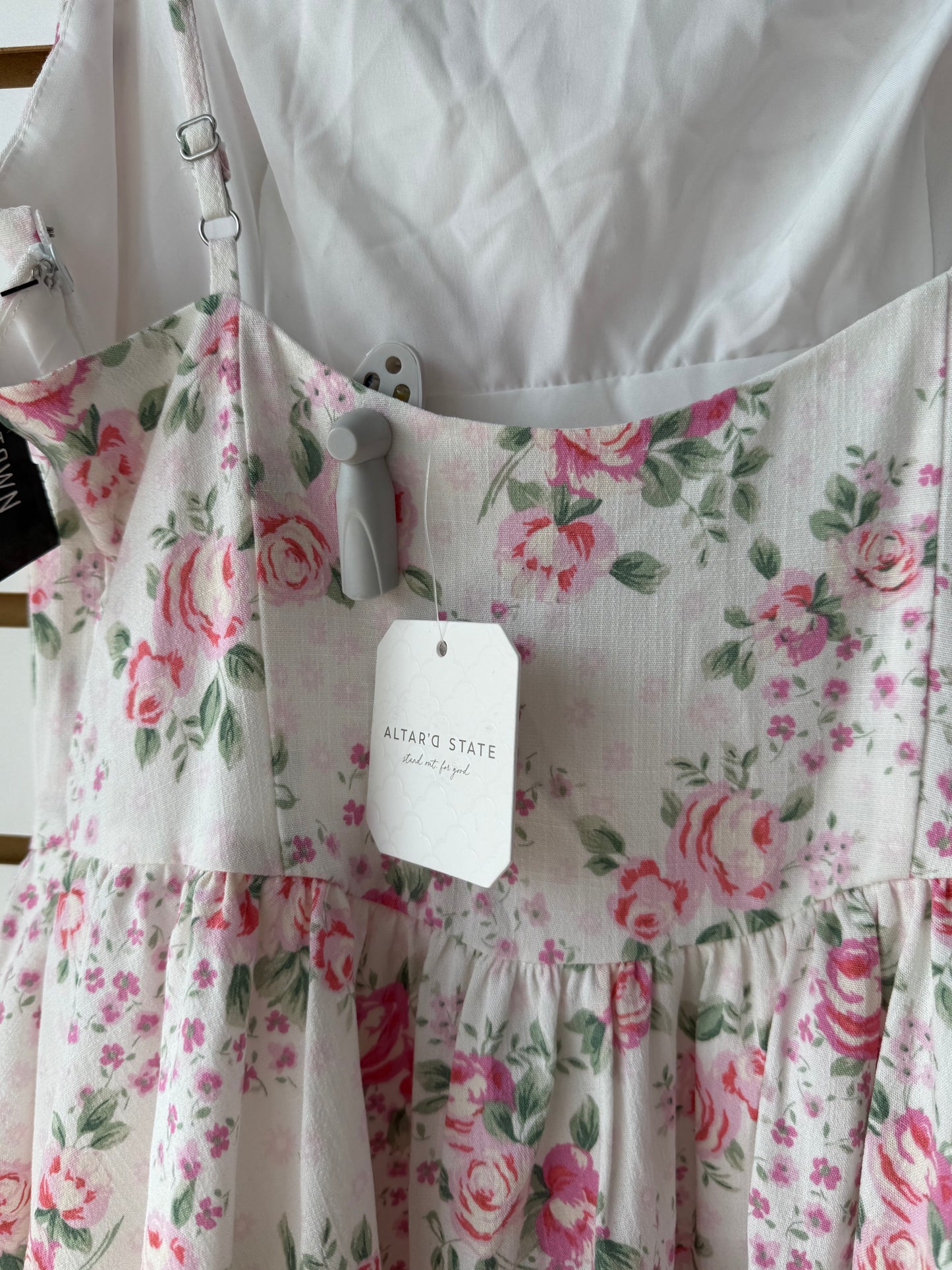 NWT Altar’d State Tadley floral dress size medium