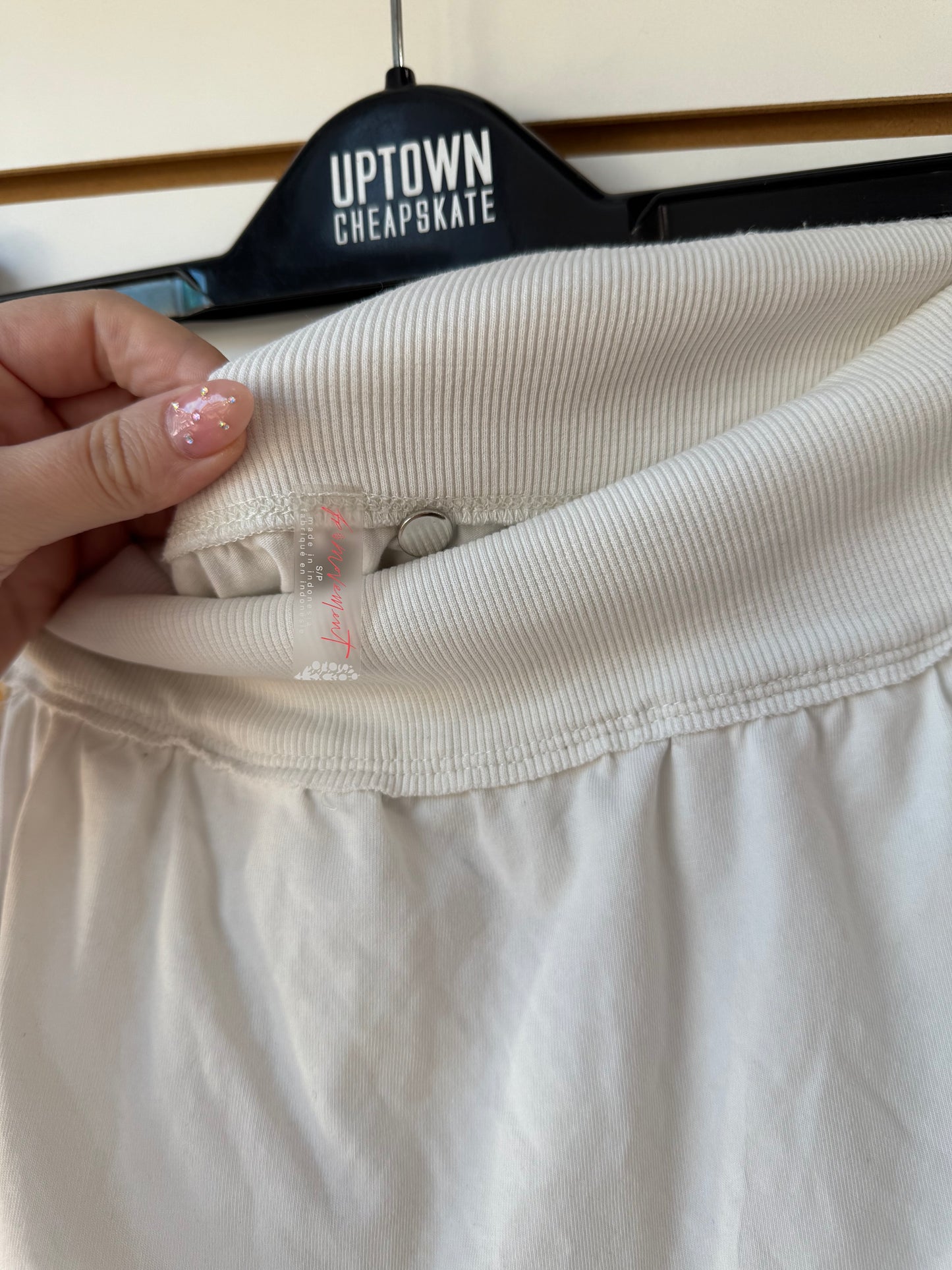 Free People Movement hot shot harem shorts white w/ floral sz small