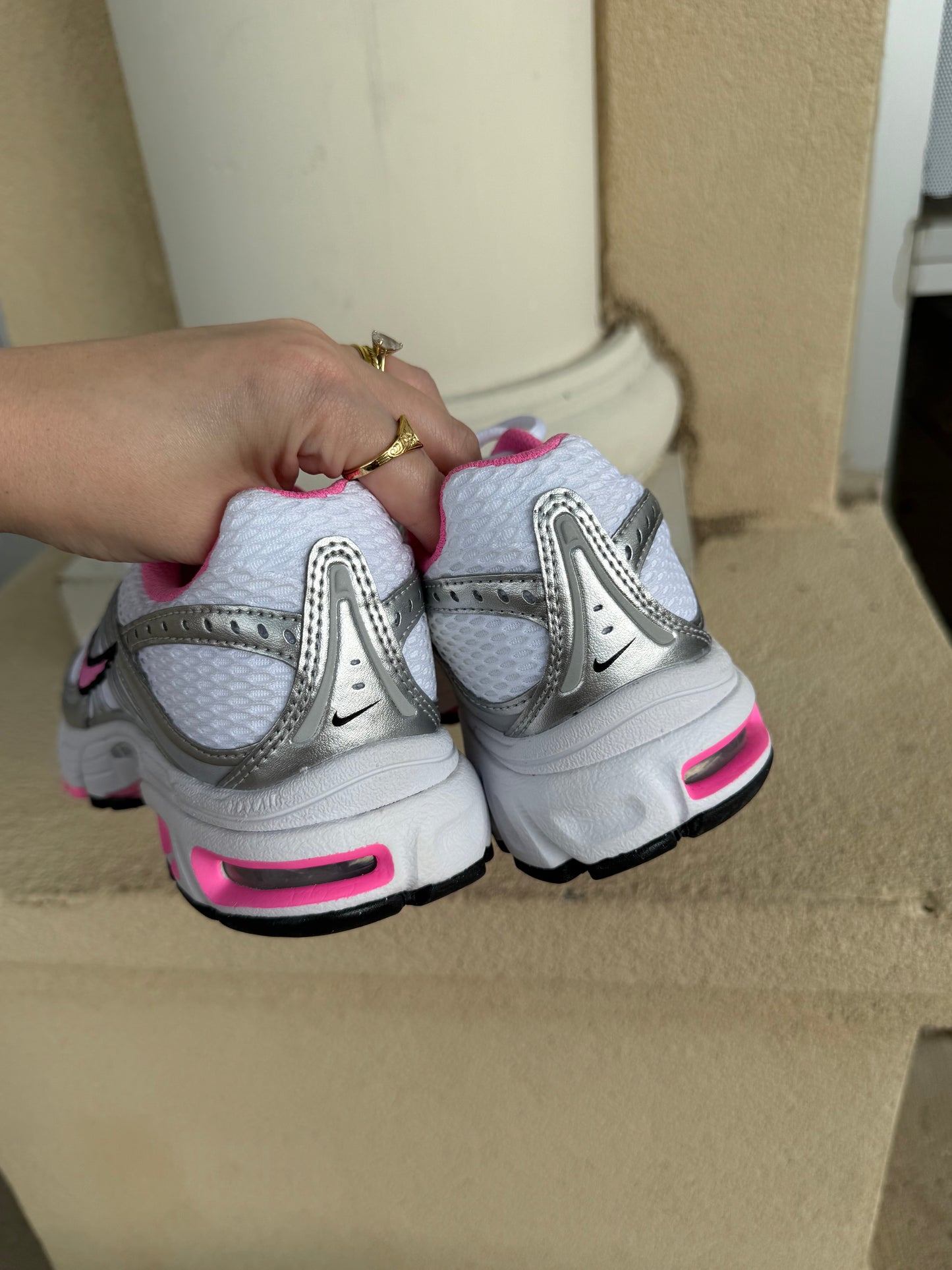 Nike Air Max Moto 2K Women's size 7, like-new