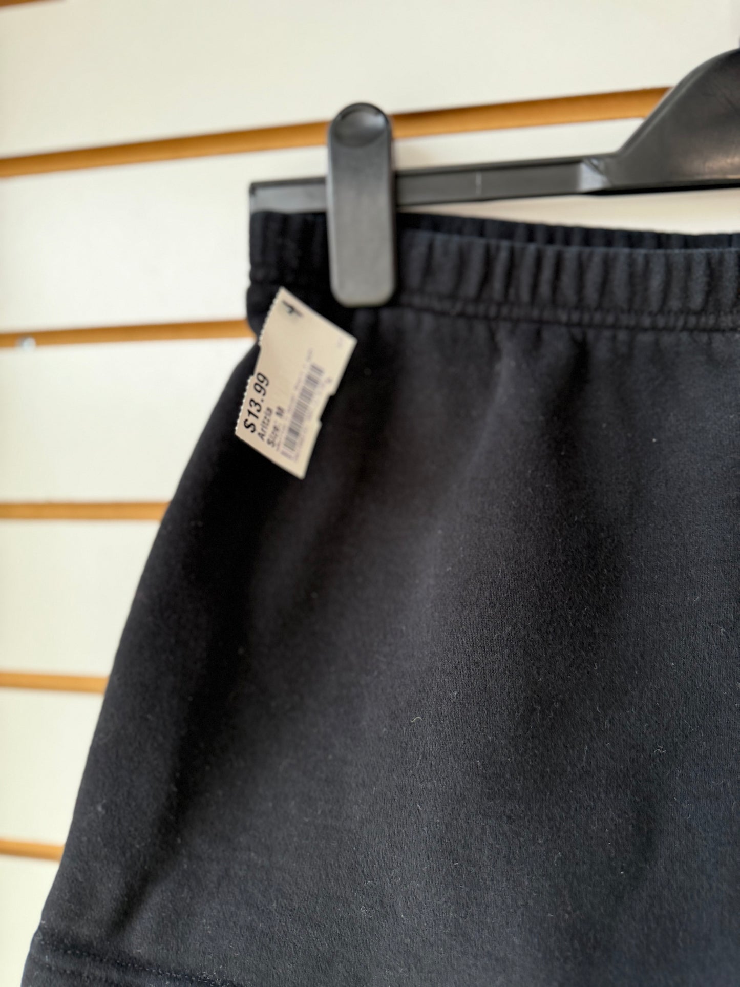 Aritzia black sweat fleece shorts sz medium