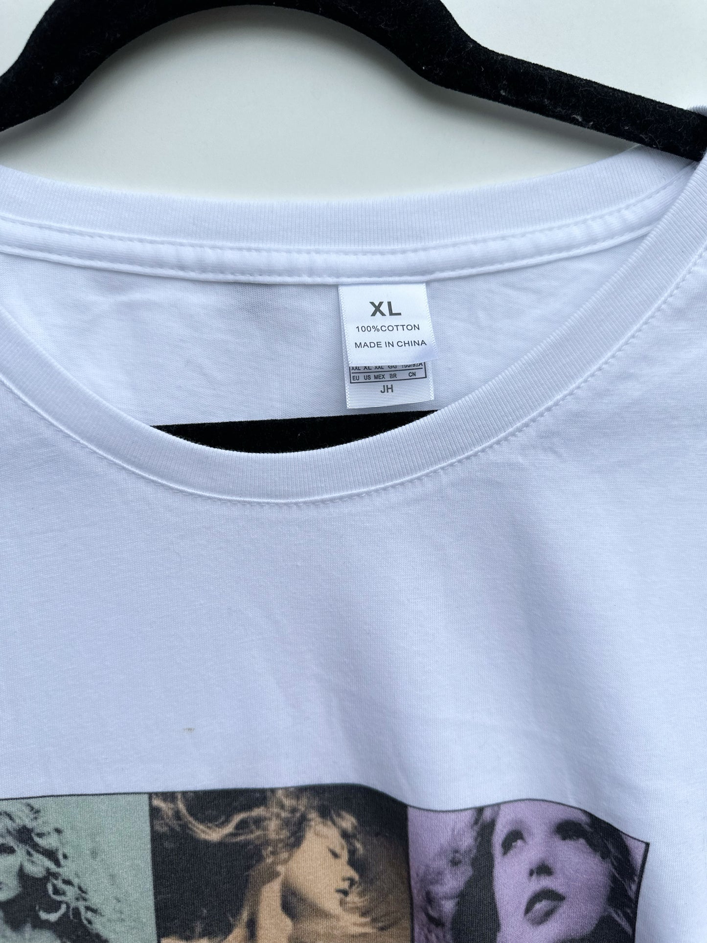 Taylor Swift The Eras Tour white tshirt (extra large)