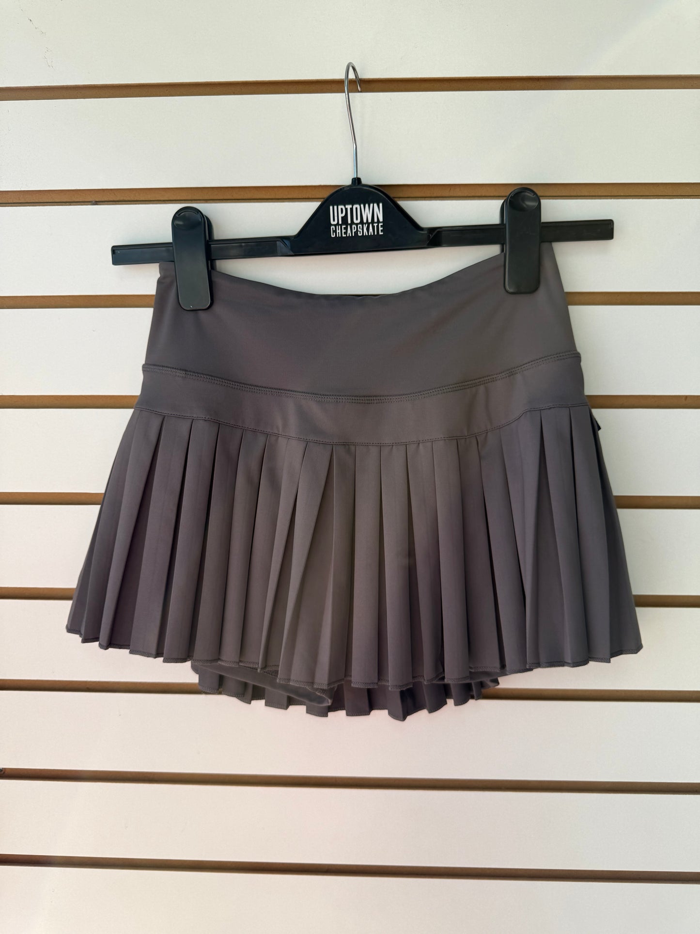 Goldhinge pleated skort size XS