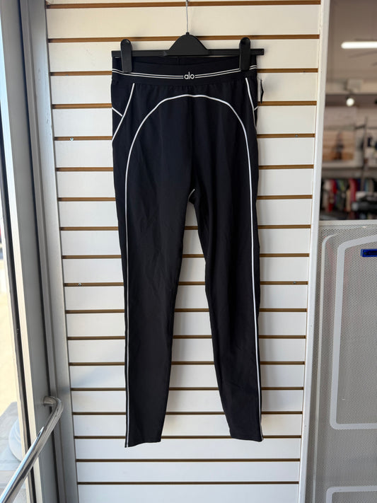 ALO Yoga black heartthrob leggings size large (light wear)