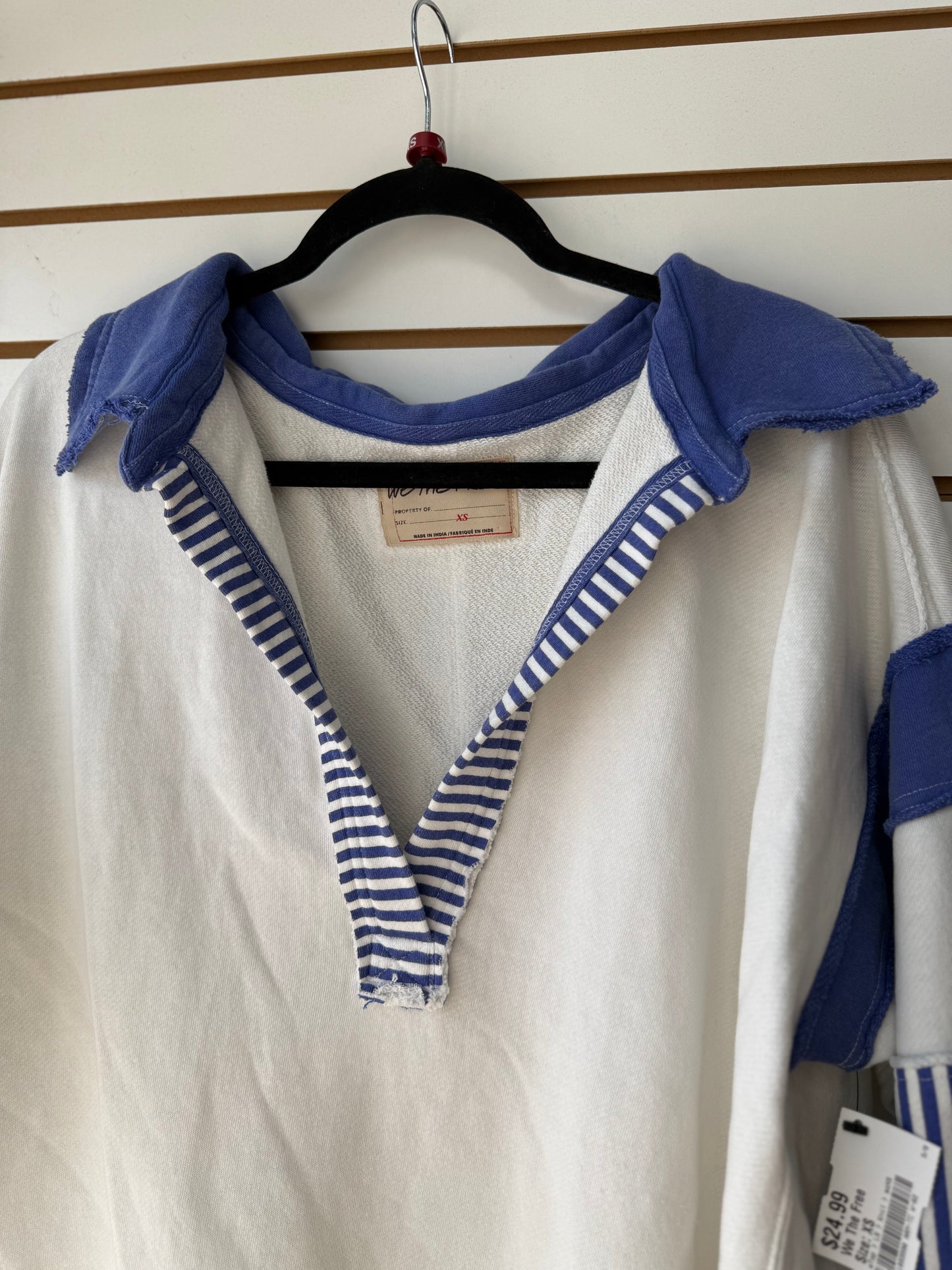 We the Free blue & white striped v neck pullover sz XS