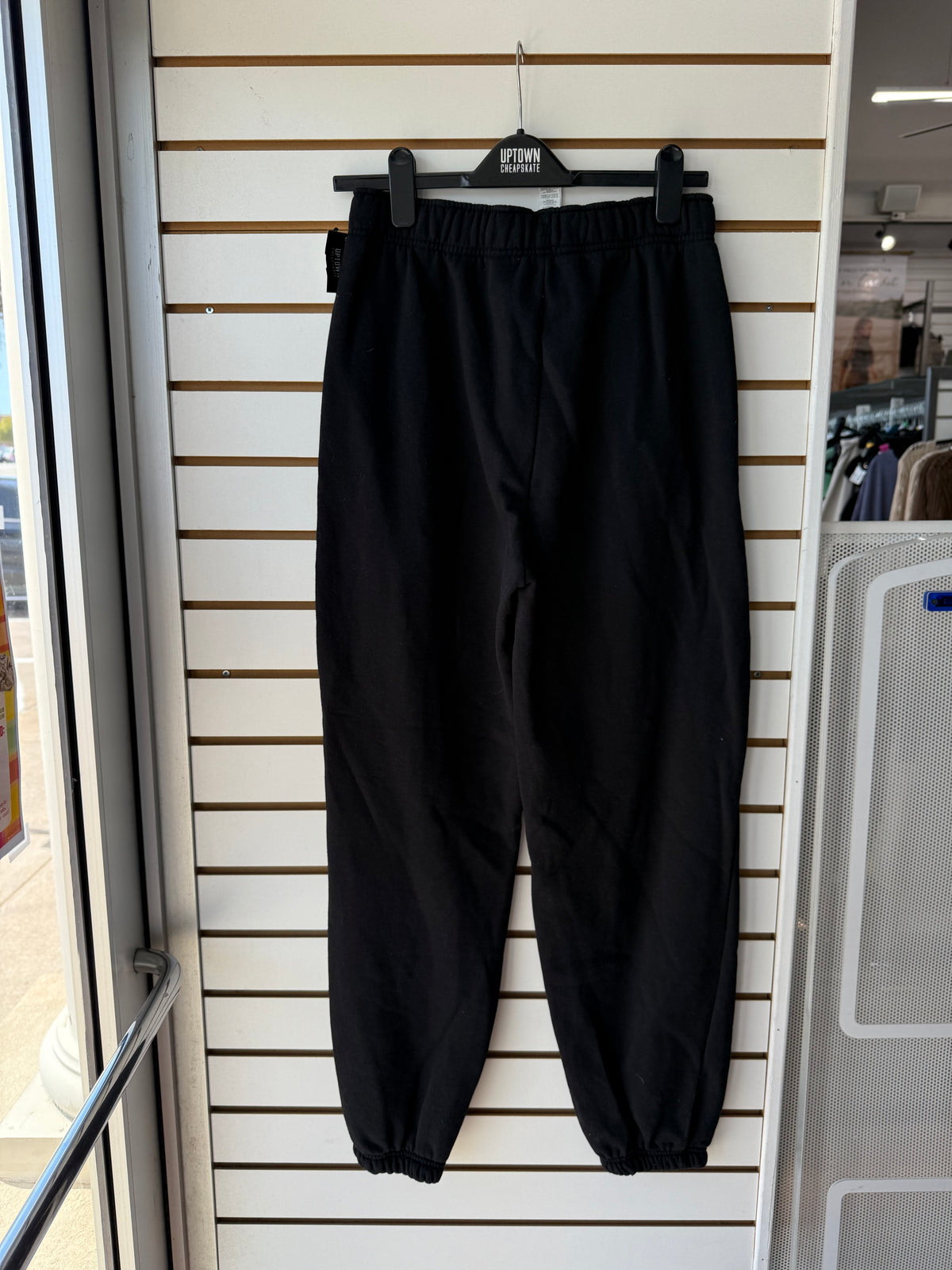 ALO Yoga black jogger sweatpants size medium